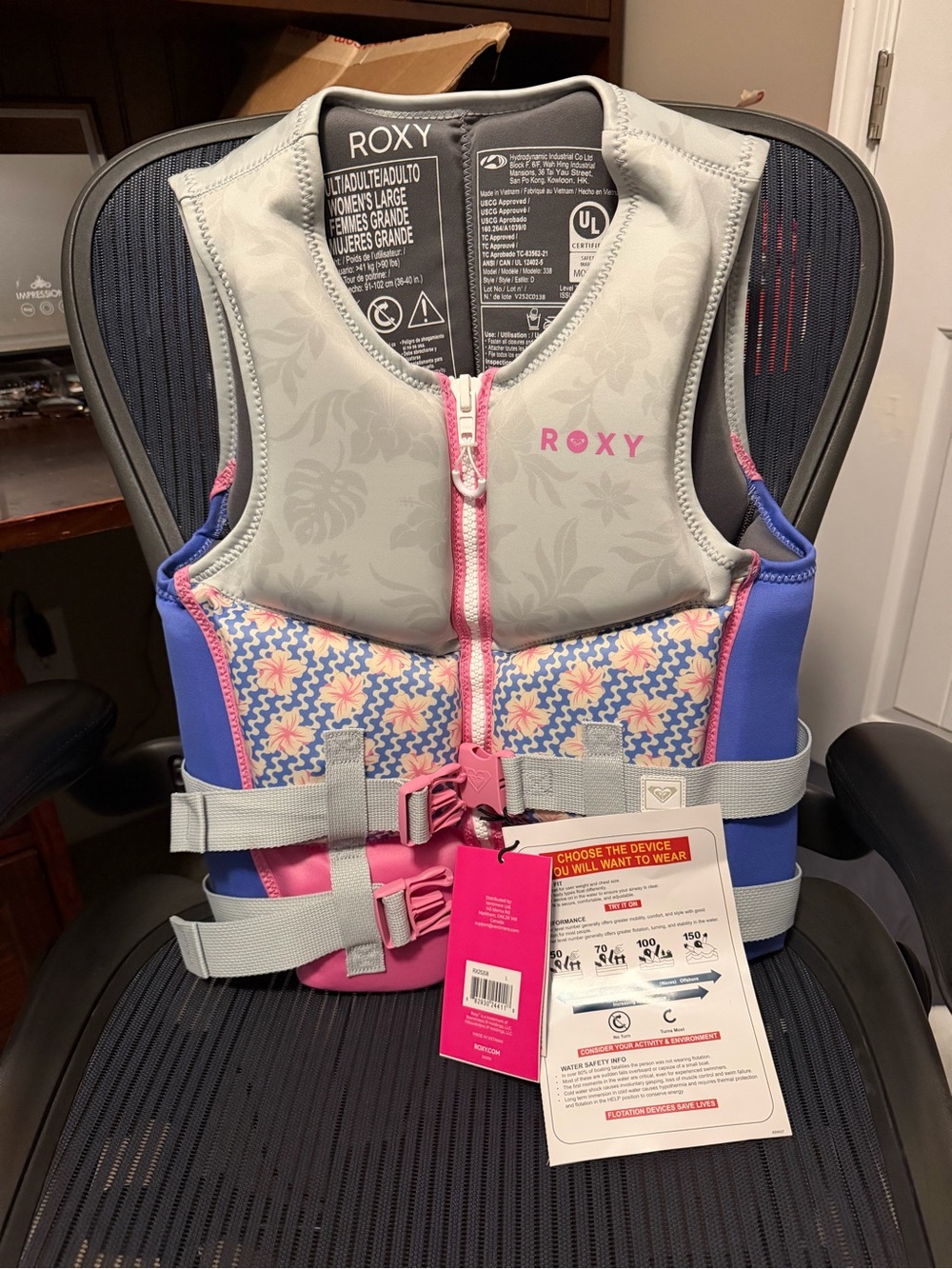 Roxy women’s Gray, Pink & Blue Swim PFD Life Jacket